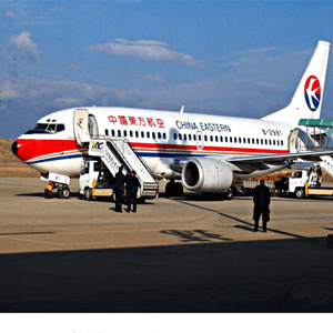 广州空运航空快运业稳步发展的原因是什么？